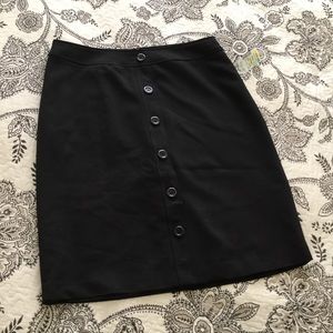 NEW Simply French International Design Skirt
